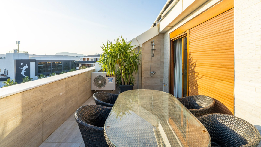 Spacious 4+1 duplex apartment in Oba Alanya — premium family property in a residence with full infrastructure