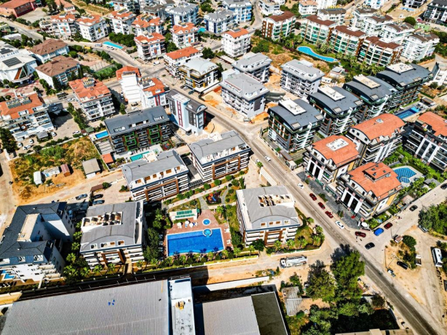 Spacious 4+1 duplex apartment in Oba Alanya — premium family property in a residence with full infrastructure