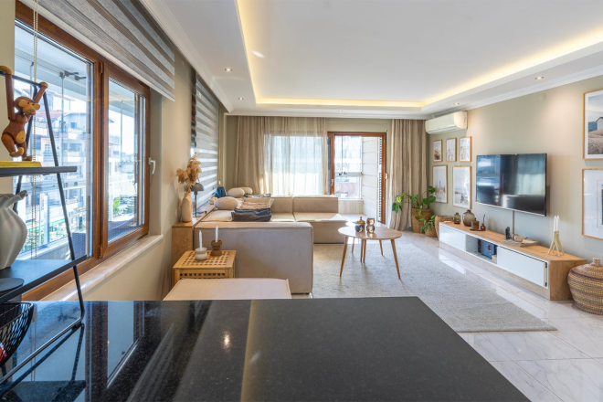 Spacious 4+1 duplex apartment in Oba Alanya — premium family property in a residence with full infrastructure