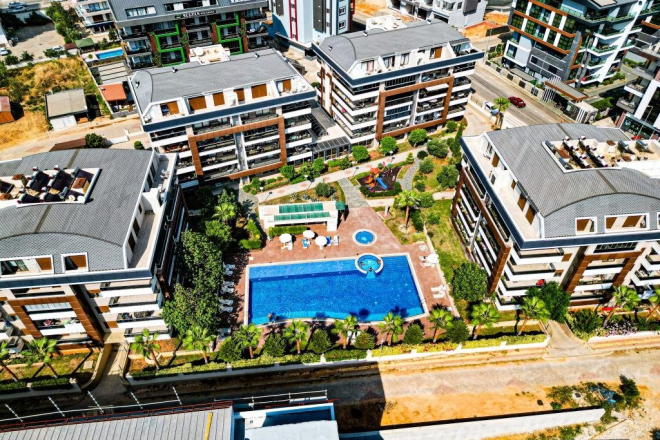 Spacious 4+1 duplex apartment in Oba Alanya — premium family property in a residence with full infrastructure