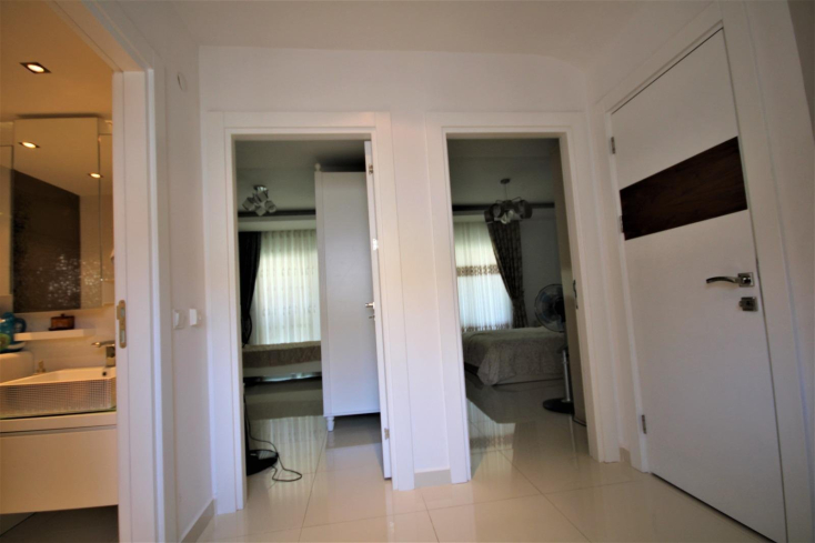 Luxury 3+1 Duplex Penthouse Near Cleopatra Beach Alanya — 180 m² Fully Furnished