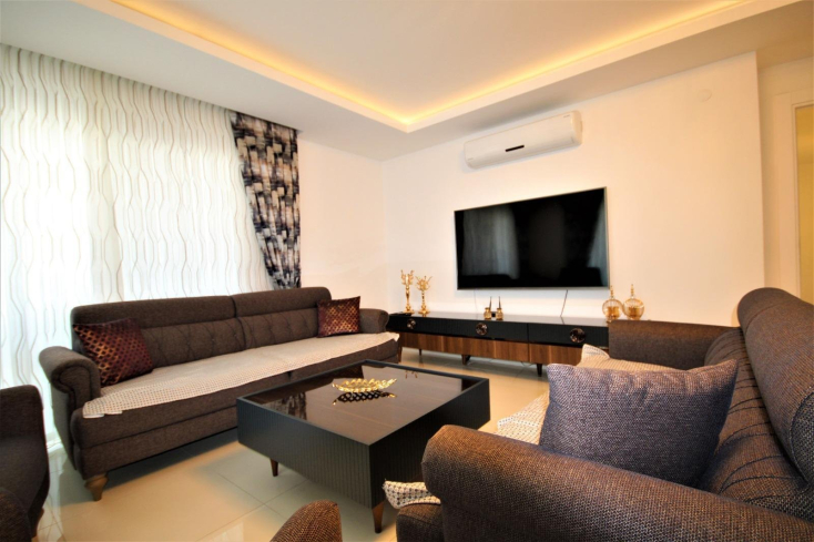 Luxury 3+1 Duplex Penthouse Near Cleopatra Beach Alanya — 180 m² Fully Furnished