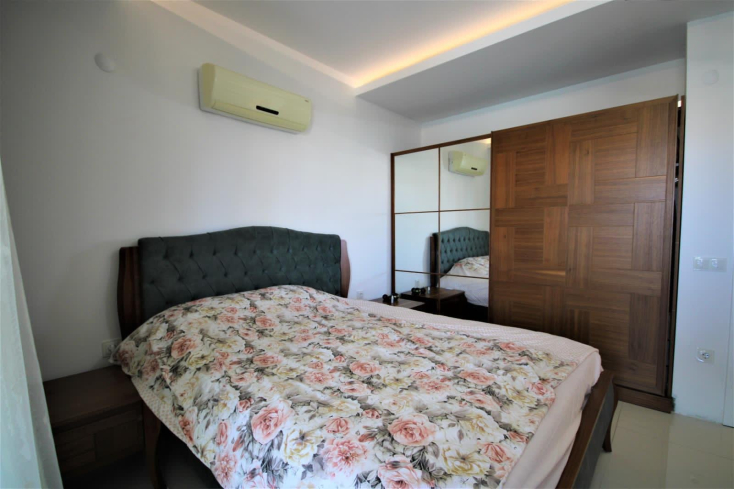 Luxury 3+1 Duplex Penthouse Near Cleopatra Beach Alanya — 180 m² Fully Furnished