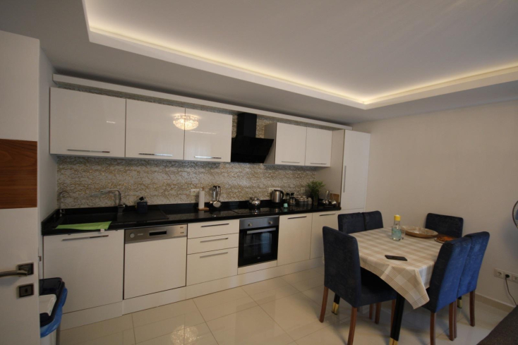 Luxury 3+1 Duplex Penthouse Near Cleopatra Beach Alanya — 180 m² Fully Furnished