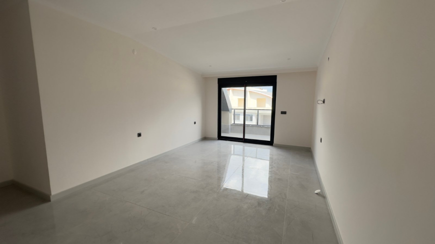 4+1 duplex penthouse in Alanya (Oba) — 200 m² new property with separate kitchen, citizenship eligible