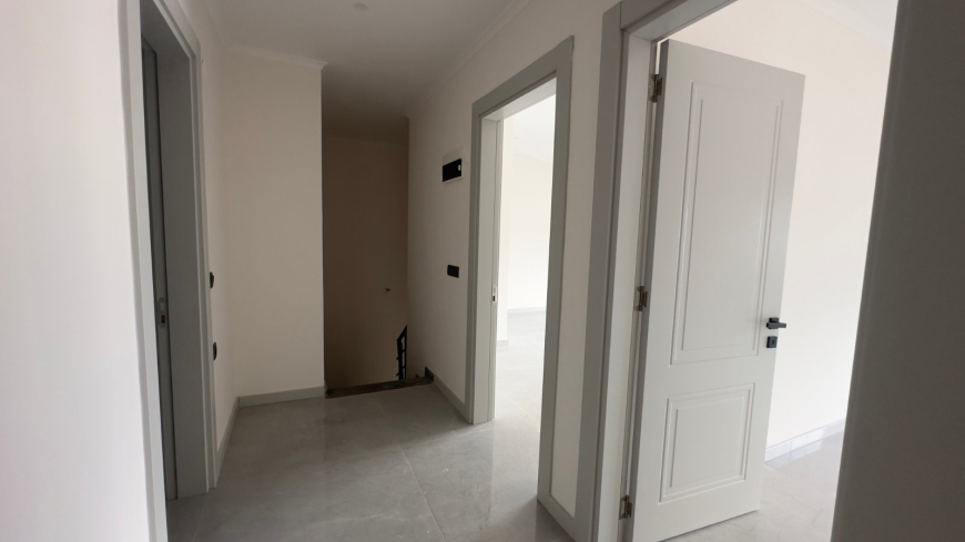 4+1 duplex penthouse in Alanya (Oba) — 200 m² new property with separate kitchen, citizenship eligible