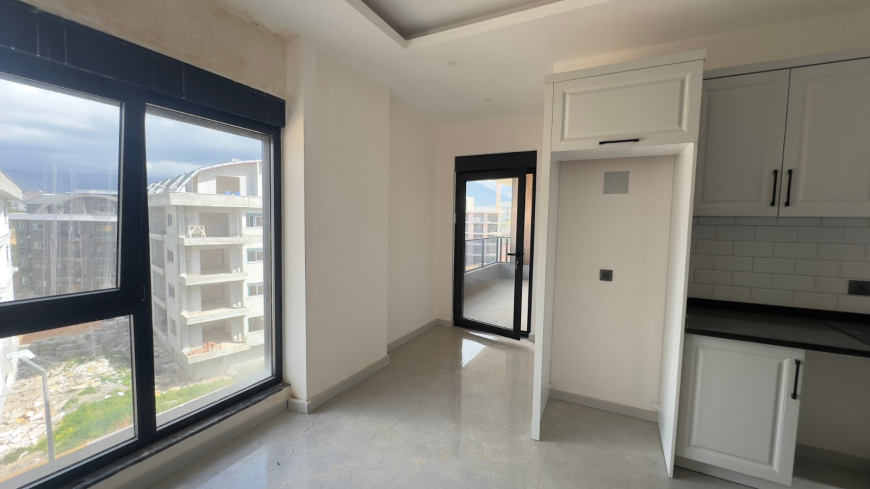 4+1 duplex penthouse in Alanya (Oba) — 200 m² new property with separate kitchen, citizenship eligible