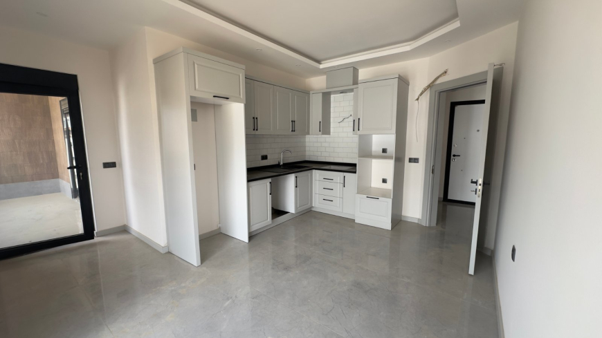 4+1 duplex penthouse in Alanya (Oba) — 200 m² new property with separate kitchen, citizenship eligible