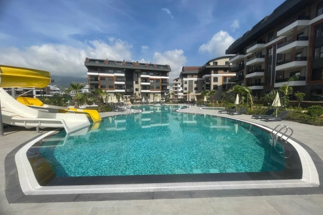 4+1 duplex penthouse in Alanya (Oba) — 200 m² new property with separate kitchen, citizenship eligible