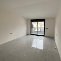 4+1 duplex penthouse in Alanya (Oba) — 200 m² new property with separate kitchen, citizenship eligible