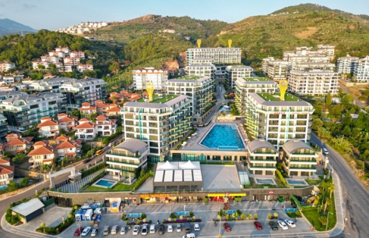 Premium 3+1 penthouse near the sea in Alanya — 200 m to the beach, hotel-style complex, citizenship eligible