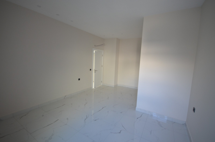 Premium 3+1 penthouse near the sea in Alanya — 200 m to the beach, hotel-style complex, citizenship eligible