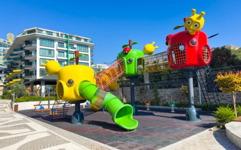 Premium 3+1 penthouse near the sea in Alanya — 200 m to the beach, hotel-style complex, citizenship eligible