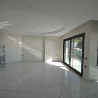 Premium 3+1 penthouse near the sea in Alanya — 200 m to the beach, hotel-style complex, citizenship eligible