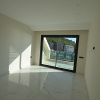 Premium 3+1 penthouse near the sea in Alanya — 200 m to the beach, hotel-style complex, citizenship eligible