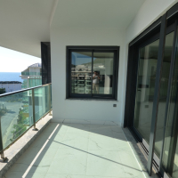 Premium 3+1 penthouse near the sea in Alanya — 200 m to the beach, hotel-style complex, citizenship eligible