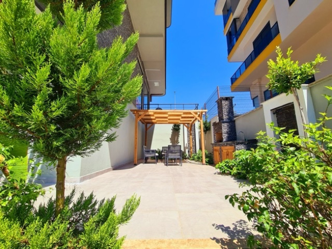 Property for Turkish citizenship in Alanya — 2 apartments (1+1 & 2+1), new building from €389,000