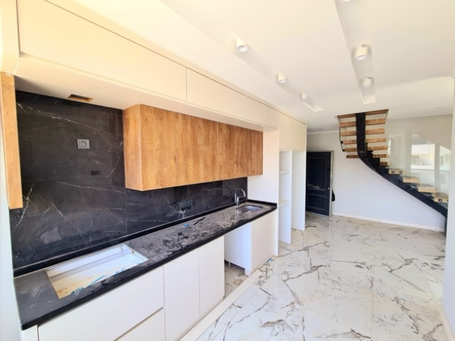 Property for Turkish citizenship in Alanya — 2 apartments (1+1 & 2+1), new building from €389,000