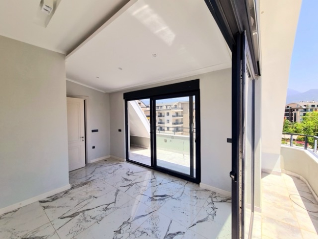 Property for Turkish citizenship in Alanya — 2 apartments (1+1 & 2+1), new building from €389,000