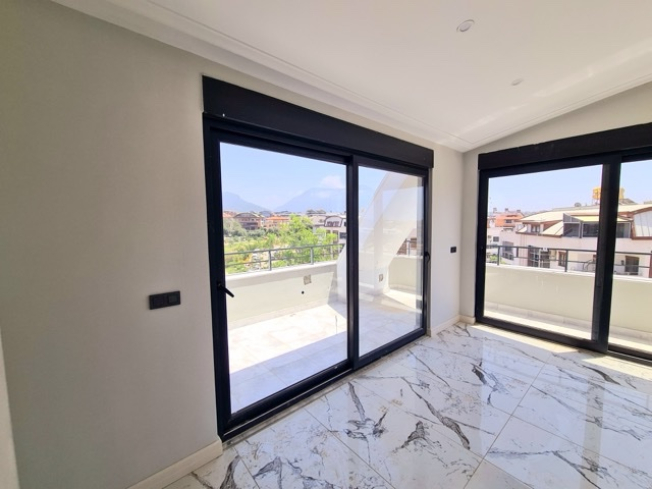 Property for Turkish citizenship in Alanya — 2 apartments (1+1 & 2+1), new building from €389,000