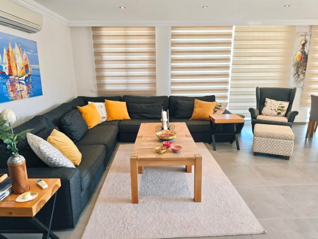 3+1 Penthouse in Alanya (Cikcilli) — villa-style apartment with large terrace, sea view and private internal elevator