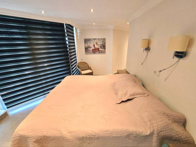 3+1 Penthouse in Alanya (Cikcilli) — villa-style apartment with large terrace, sea view and private internal elevator