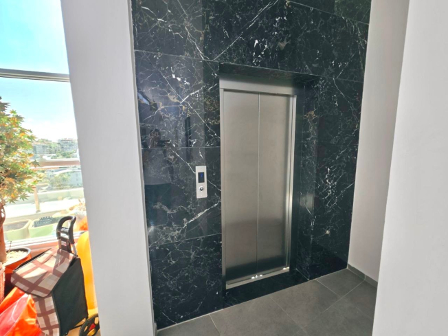 3+1 Penthouse in Alanya (Cikcilli) — villa-style apartment with large terrace, sea view and private internal elevator