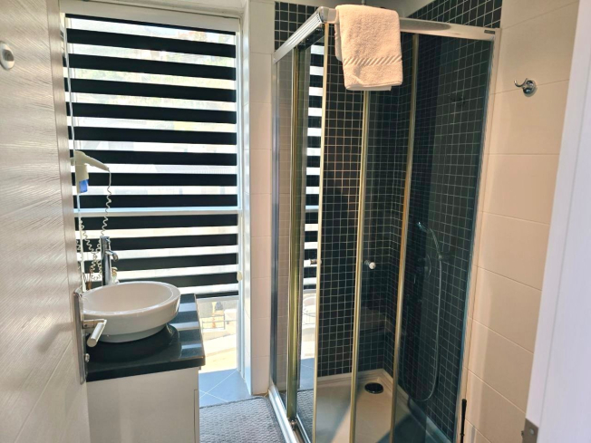 3+1 Penthouse in Alanya (Cikcilli) — villa-style apartment with large terrace, sea view and private internal elevator