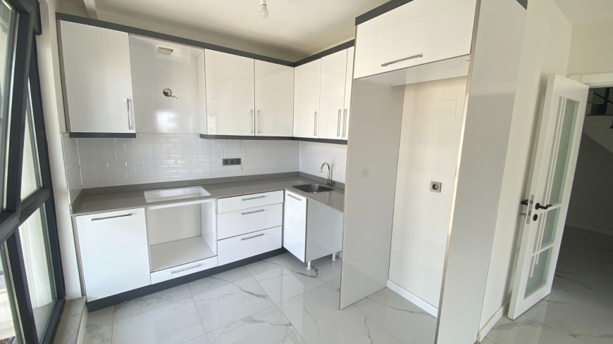 4+1 Duplex Penthouse in Alanya (Oba) — Spacious New Family Apartment for Living and Residence Permit