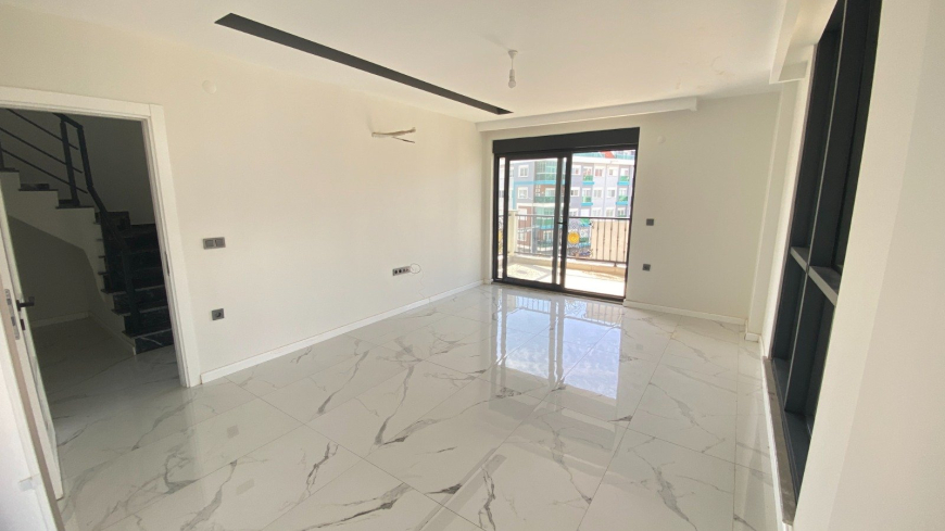 4+1 Duplex Penthouse in Alanya (Oba) — Spacious New Family Apartment for Living and Residence Permit