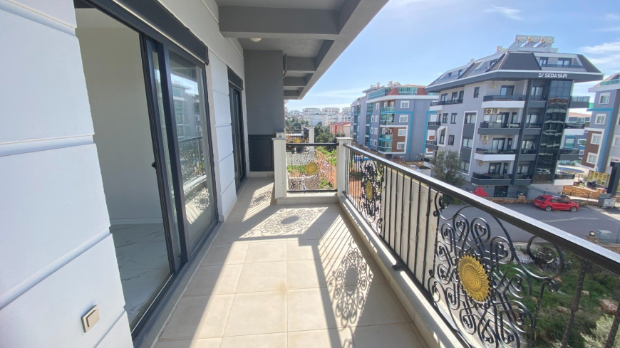 4+1 Duplex Penthouse in Alanya (Oba) — Spacious New Family Apartment for Living and Residence Permit