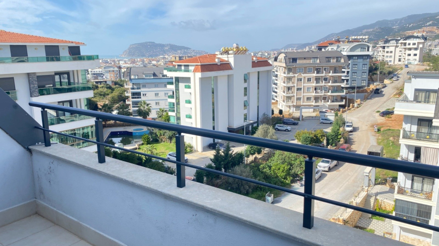 4+1 Duplex Penthouse in Alanya (Oba) — Spacious New Family Apartment for Living and Residence Permit