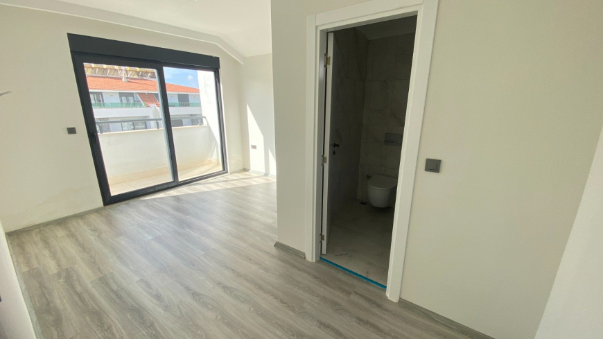 4+1 Duplex Penthouse in Alanya (Oba) — Spacious New Family Apartment for Living and Residence Permit