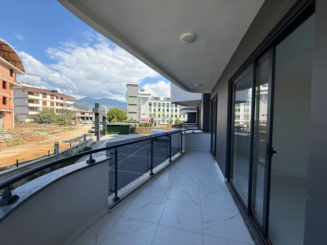 Apartment package in Oba for Turkish citizenship — multiple purchase options in one project