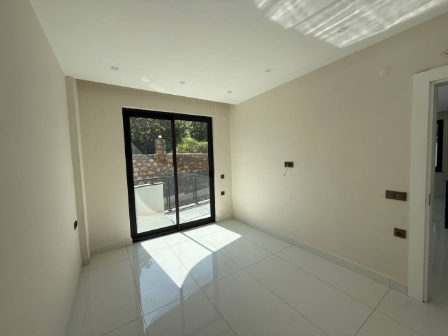 Apartment package in Oba for Turkish citizenship — multiple purchase options in one project