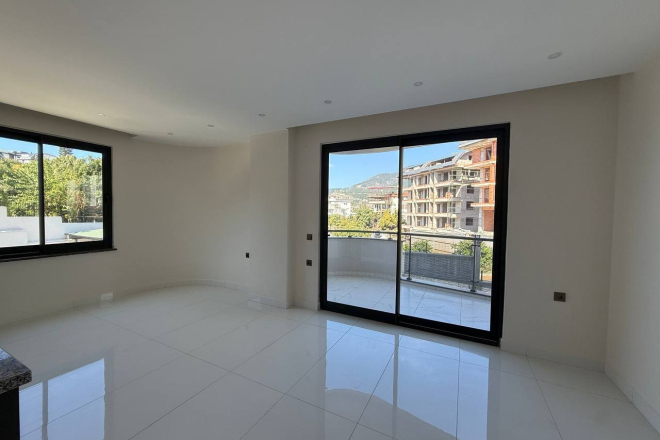 Apartment package in Oba for Turkish citizenship — multiple purchase options in one project