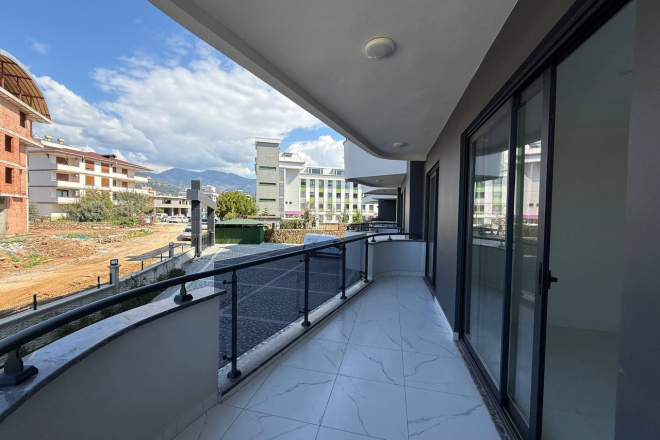 Apartment package in Oba for Turkish citizenship — multiple purchase options in one project