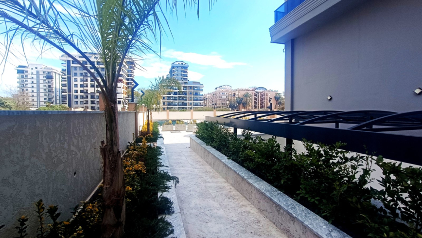 2-Apartment Citizenship Package in Mahmutlar, Alanya — 500 m to the Sea, Rental License, High Liquidity