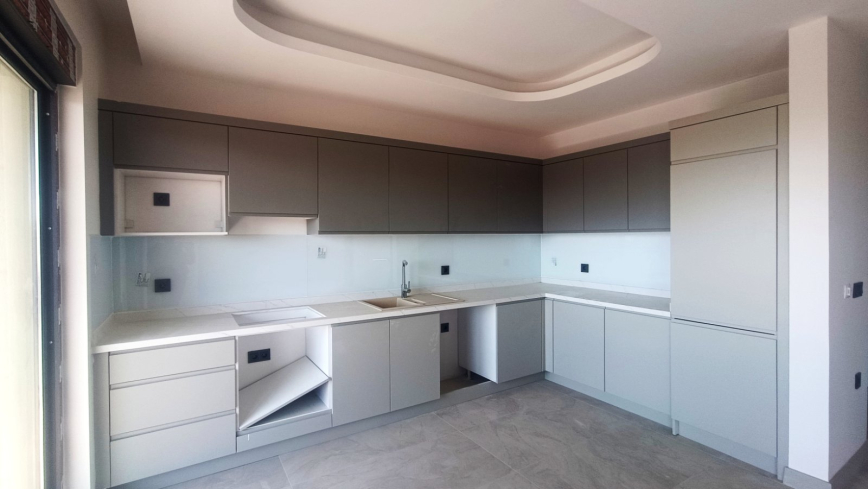 New 3+1 Penthouse in Central Mahmutlar for Turkish Citizenship