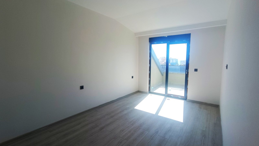 New 3+1 Penthouse in Central Mahmutlar for Turkish Citizenship