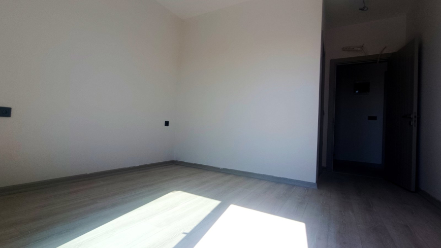 New 3+1 Penthouse in Central Mahmutlar for Turkish Citizenship