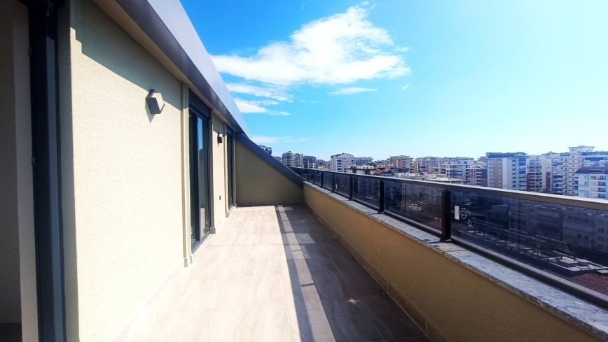 New 3+1 Penthouse in Central Mahmutlar for Turkish Citizenship