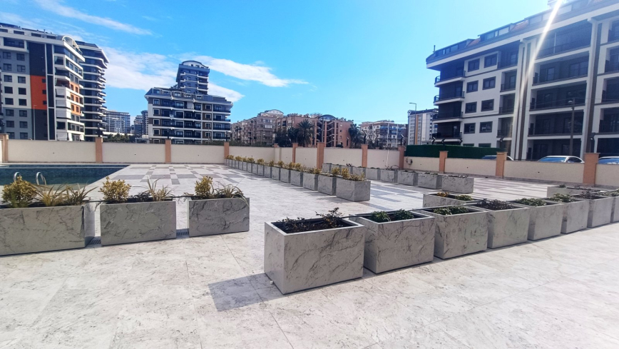 New 3+1 Penthouse in Central Mahmutlar for Turkish Citizenship