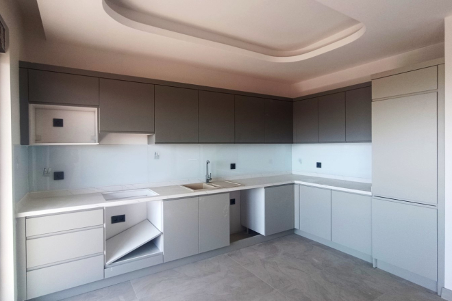 New 3+1 Penthouse in Central Mahmutlar for Turkish Citizenship