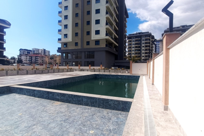 New 3+1 Penthouse in Central Mahmutlar for Turkish Citizenship