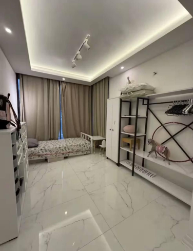 2+1 Apartment in Cleopatra Area, Alanya — 300 m to the Beach, Separate Kitchen, Modern Building