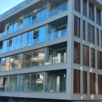 2+1 Apartment in Cleopatra Area, Alanya — 300 m to the Beach, Separate Kitchen, Modern Building