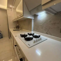 2+1 Apartment in Cleopatra Area, Alanya — 300 m to the Beach, Separate Kitchen, Modern Building