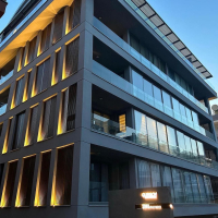 2+1 Apartment in Cleopatra Area, Alanya — 300 m to the Beach, Separate Kitchen, Modern Building