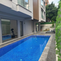 2+1 Apartment in Cleopatra Area, Alanya — 300 m to the Beach, Separate Kitchen, Modern Building